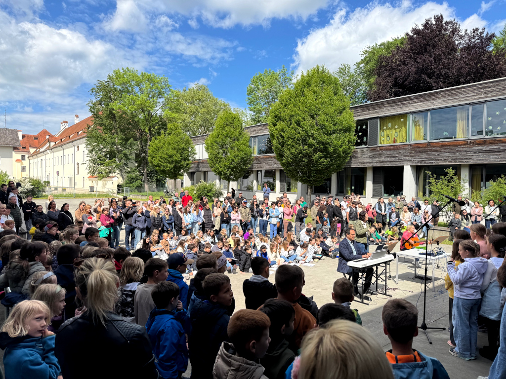 Schulhof
