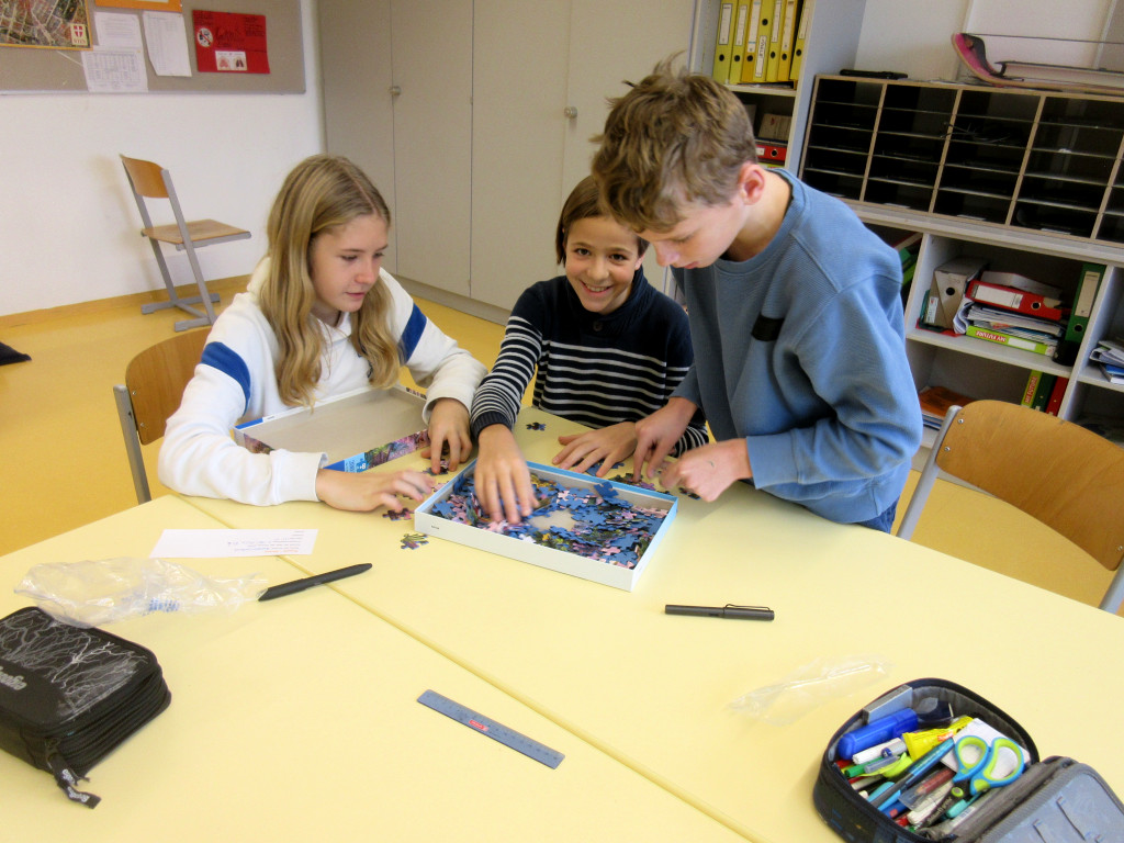 Puzzle lösen im Fach Soziales Lernen